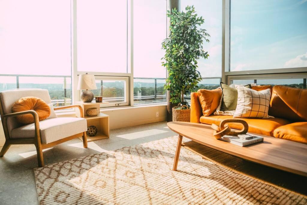 New Luxury 2Br Penthouse Apt In Central Галіфакс Екстер'єр фото