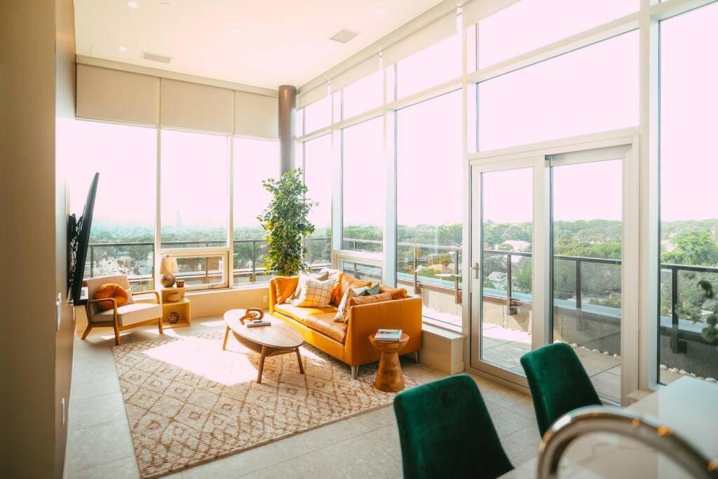 New Luxury 2Br Penthouse Apt In Central Галіфакс Екстер'єр фото
